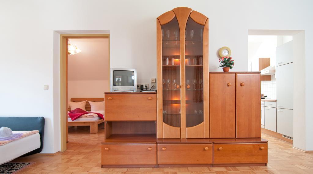 Gaestehaus Lutschounig 法克湖 外观 照片